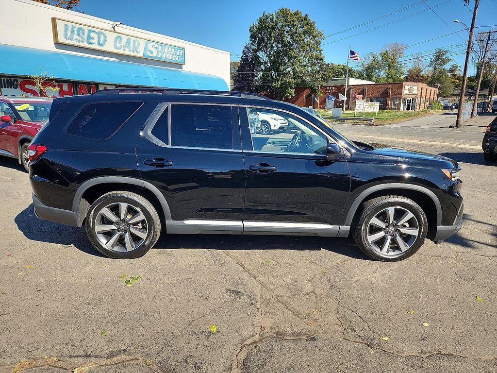used 2023 Honda Pilot car, priced at $41,981
