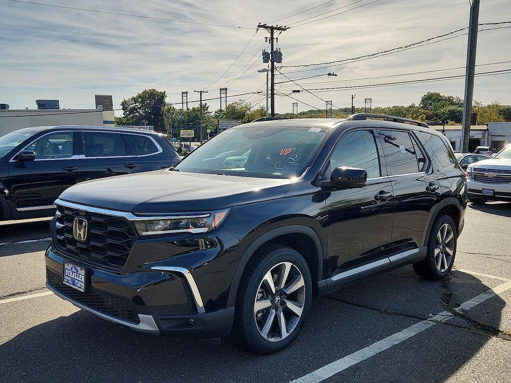 used 2023 Honda Pilot car, priced at $45,297