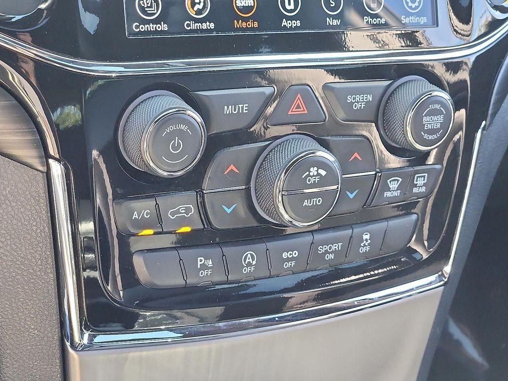 used 2022 Jeep Grand Cherokee car, priced at $28,431