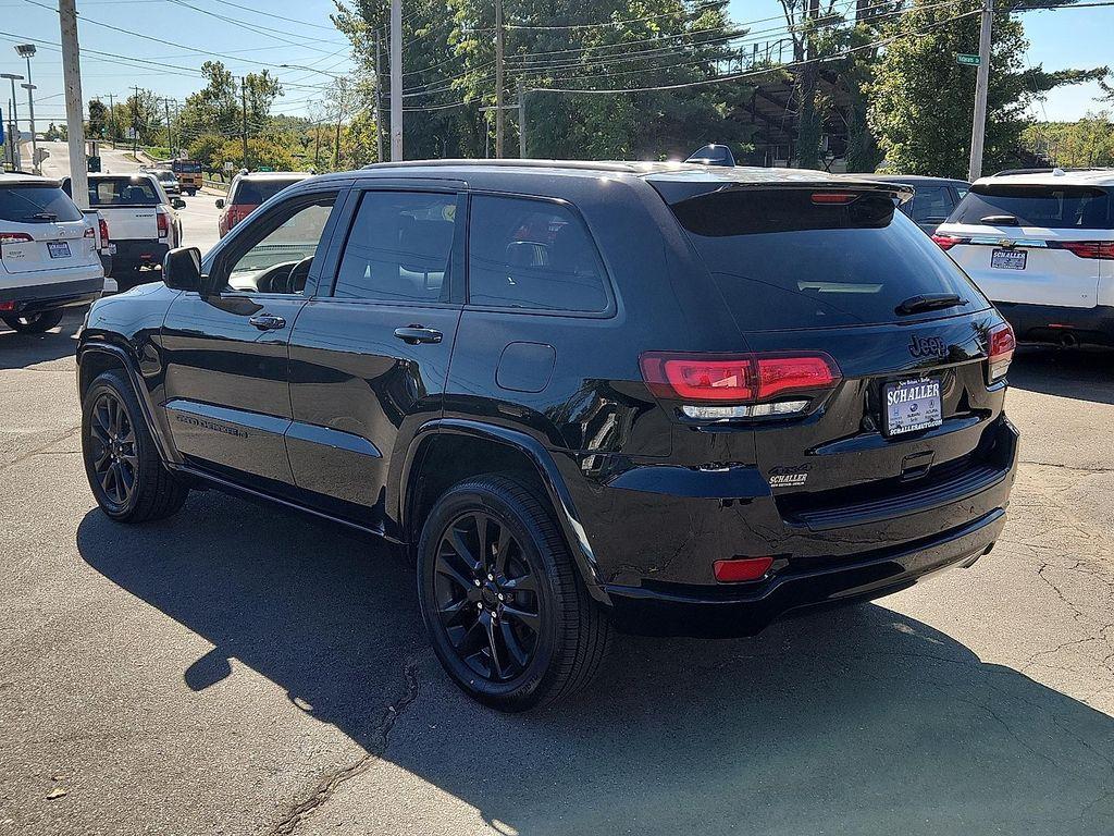 used 2022 Jeep Grand Cherokee car, priced at $28,431