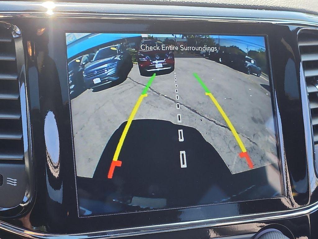 used 2022 Jeep Grand Cherokee car, priced at $28,431