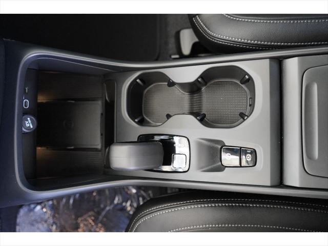 new 2025 Volvo XC40 car, priced at $46,485