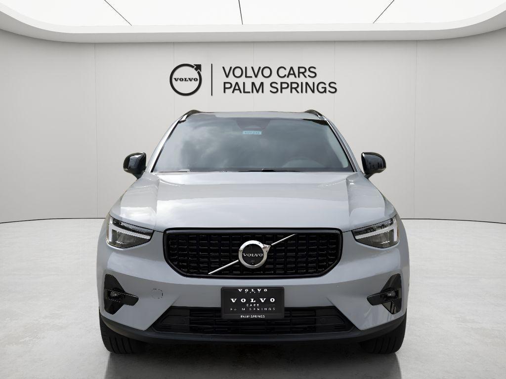 new 2025 Volvo XC40 car, priced at $51,035