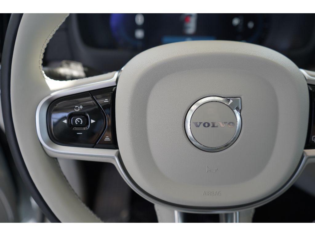new 2025 Volvo XC90 car, priced at $73,145