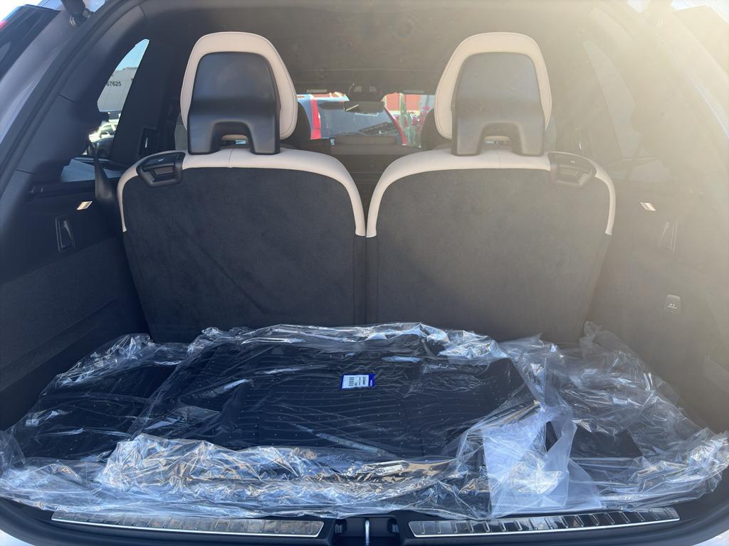 new 2026 Volvo XC90 car, priced at $68,800