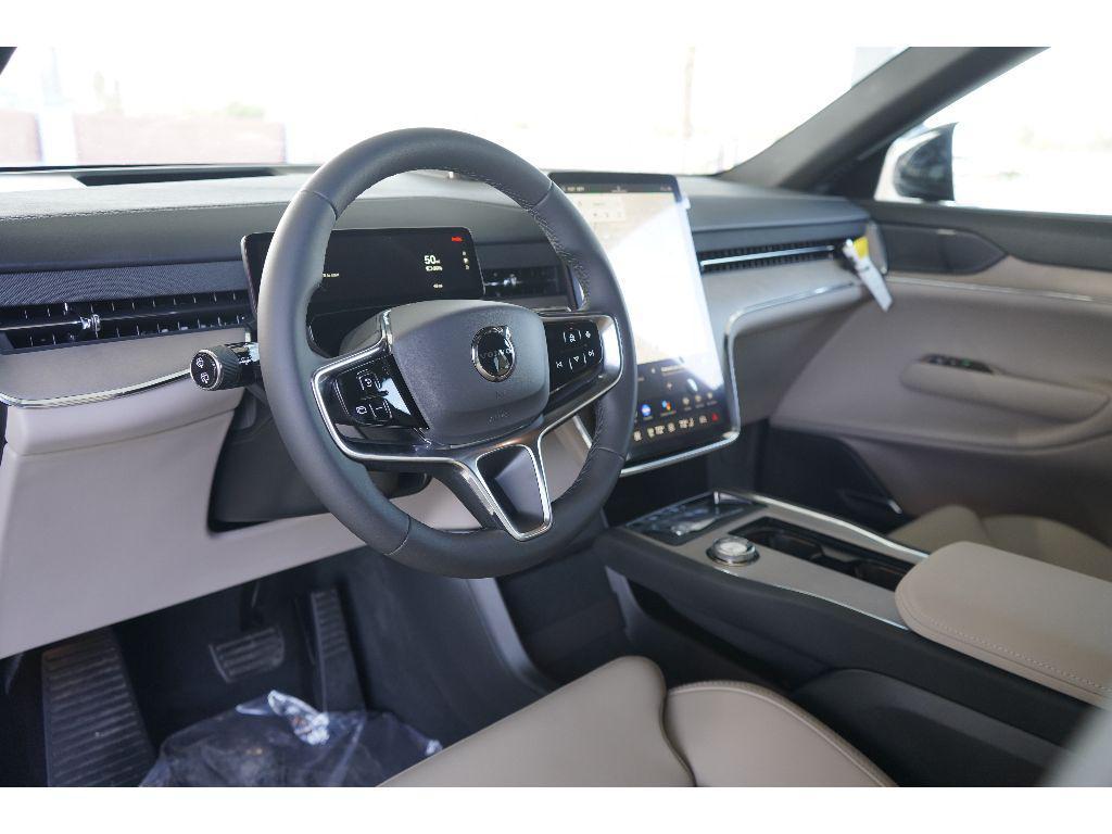 new 2025 Volvo EX90 car, priced at $83,425