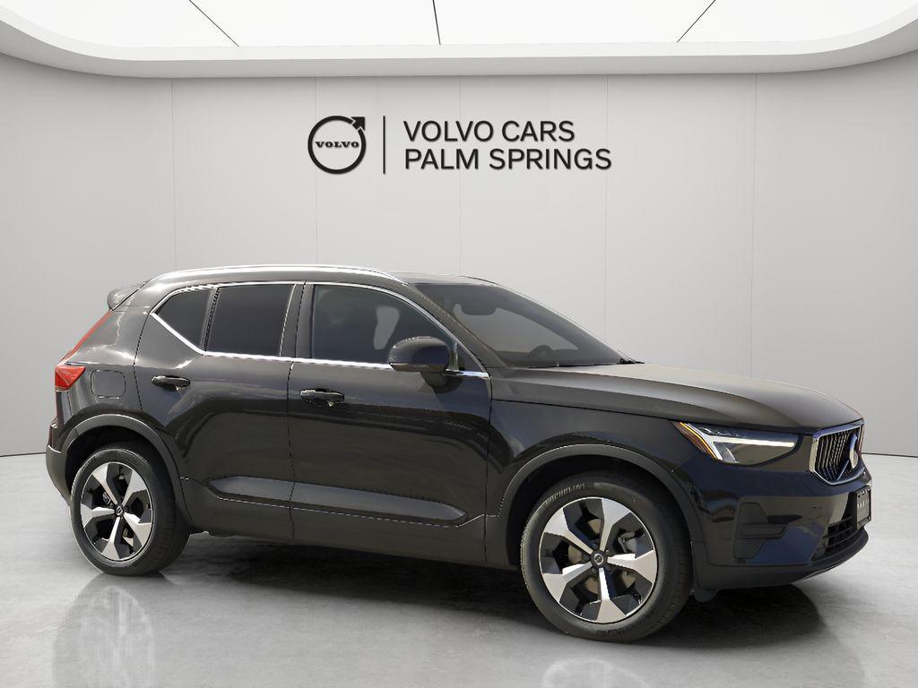 new 2025 Volvo XC40 car, priced at $46,015