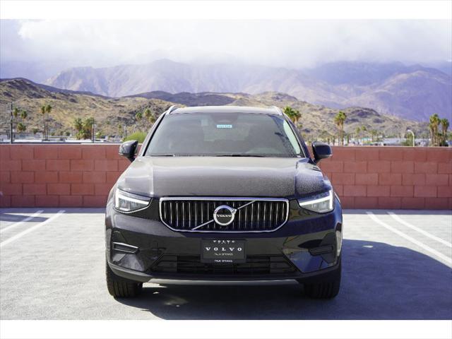 new 2025 Volvo XC40 car, priced at $46,015