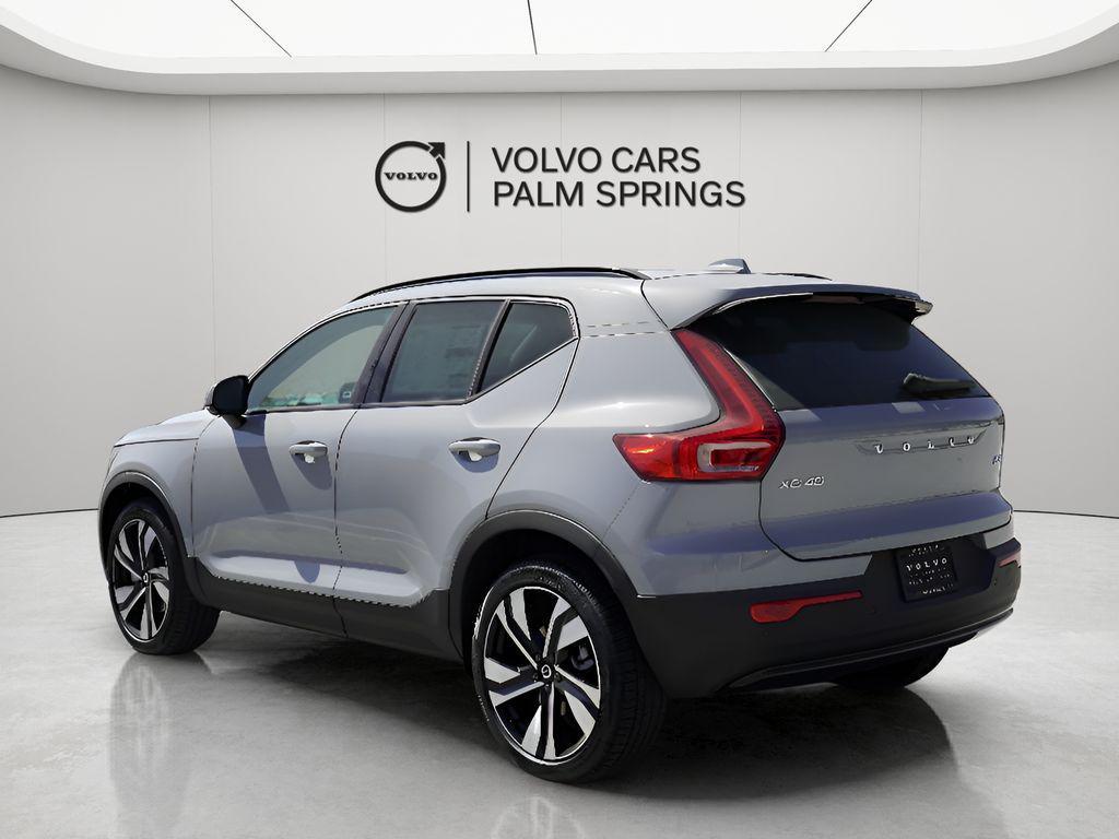 new 2025 Volvo XC40 car, priced at $51,465