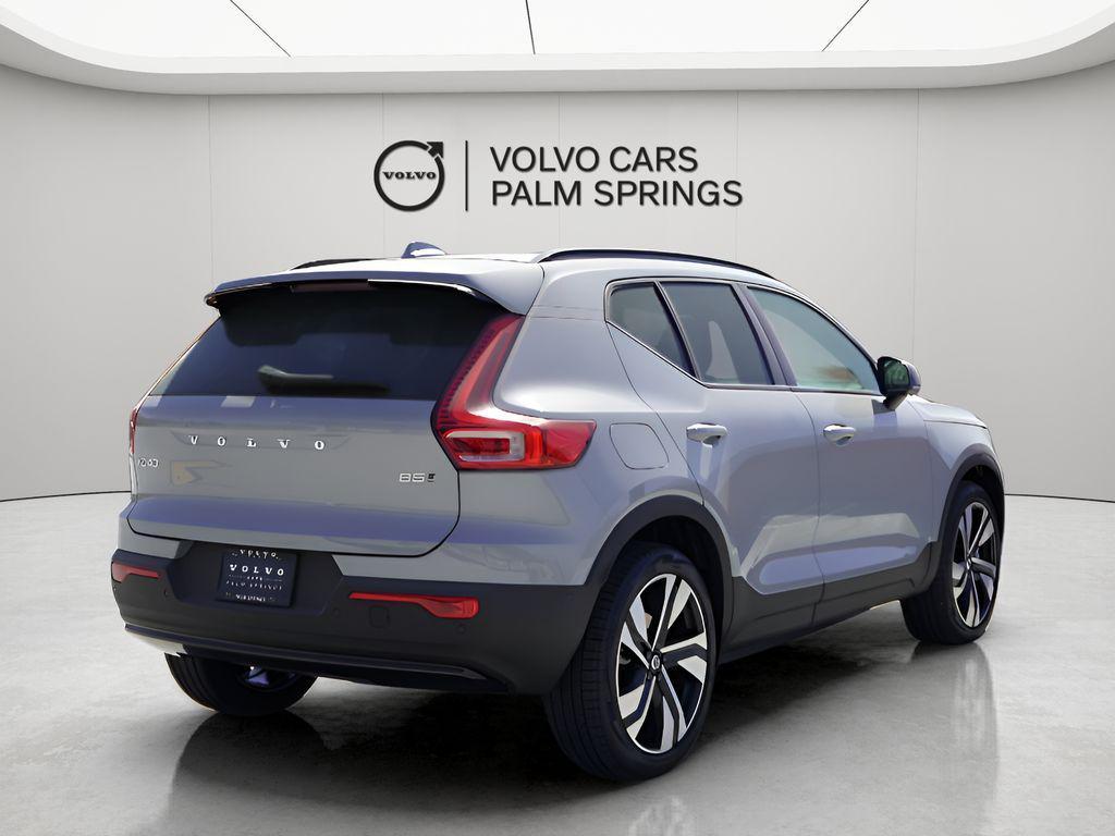 new 2025 Volvo XC40 car, priced at $51,465