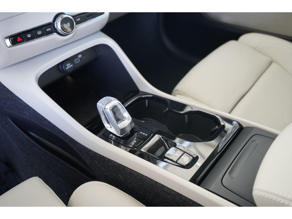 new 2026 Volvo XC40 car, priced at $53,975