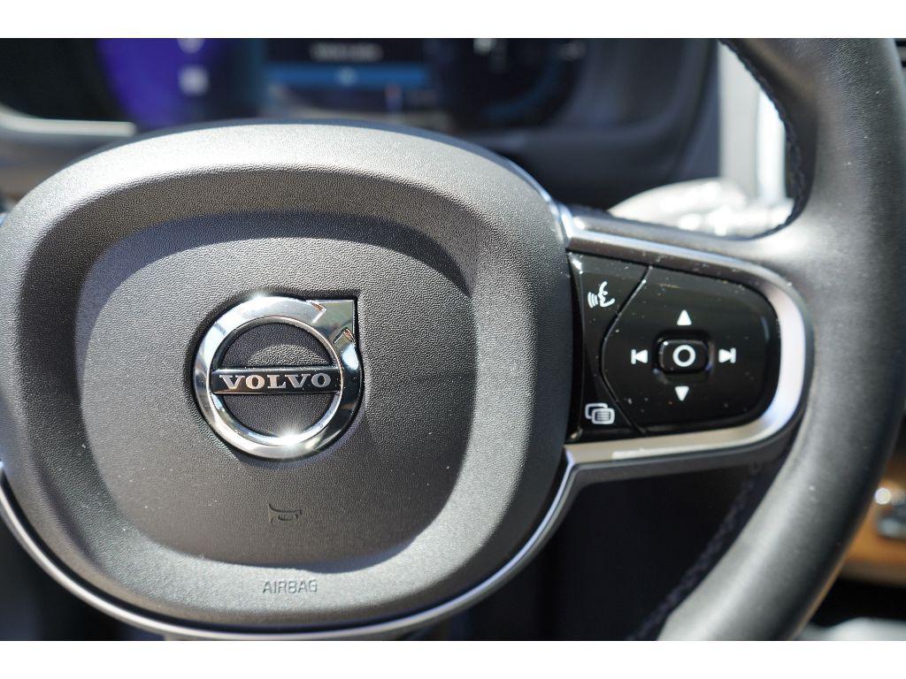 used 2025 Volvo XC90 Plug-In Hybrid car, priced at $67,000