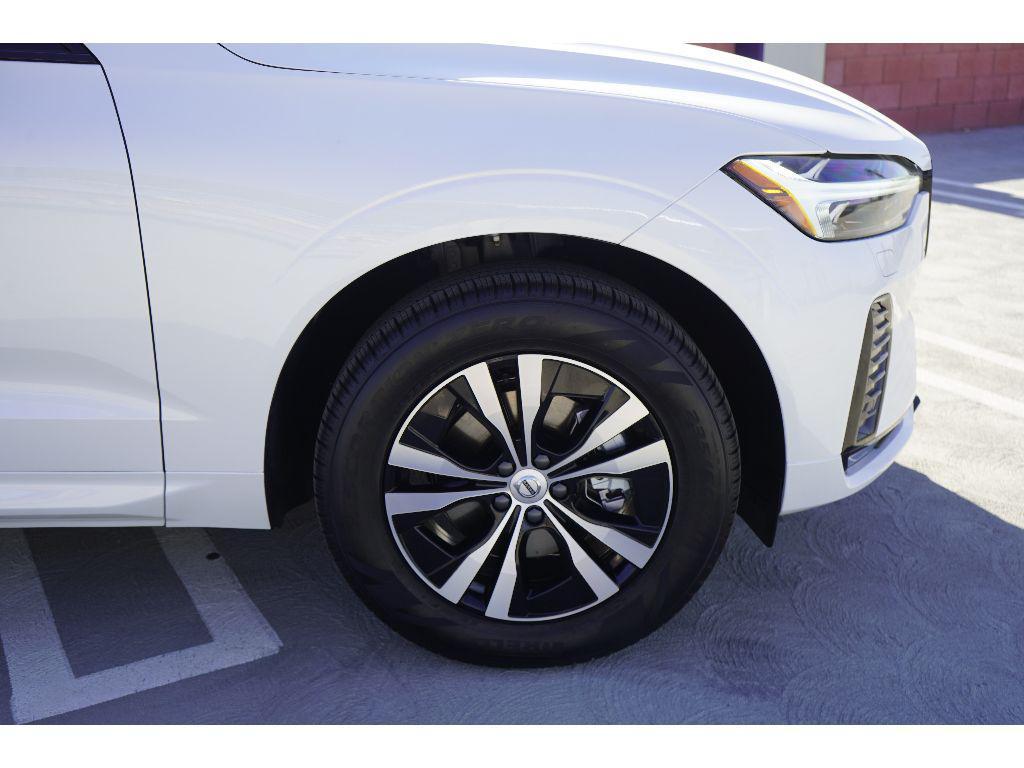 new 2025 Volvo XC60 car, priced at $50,900