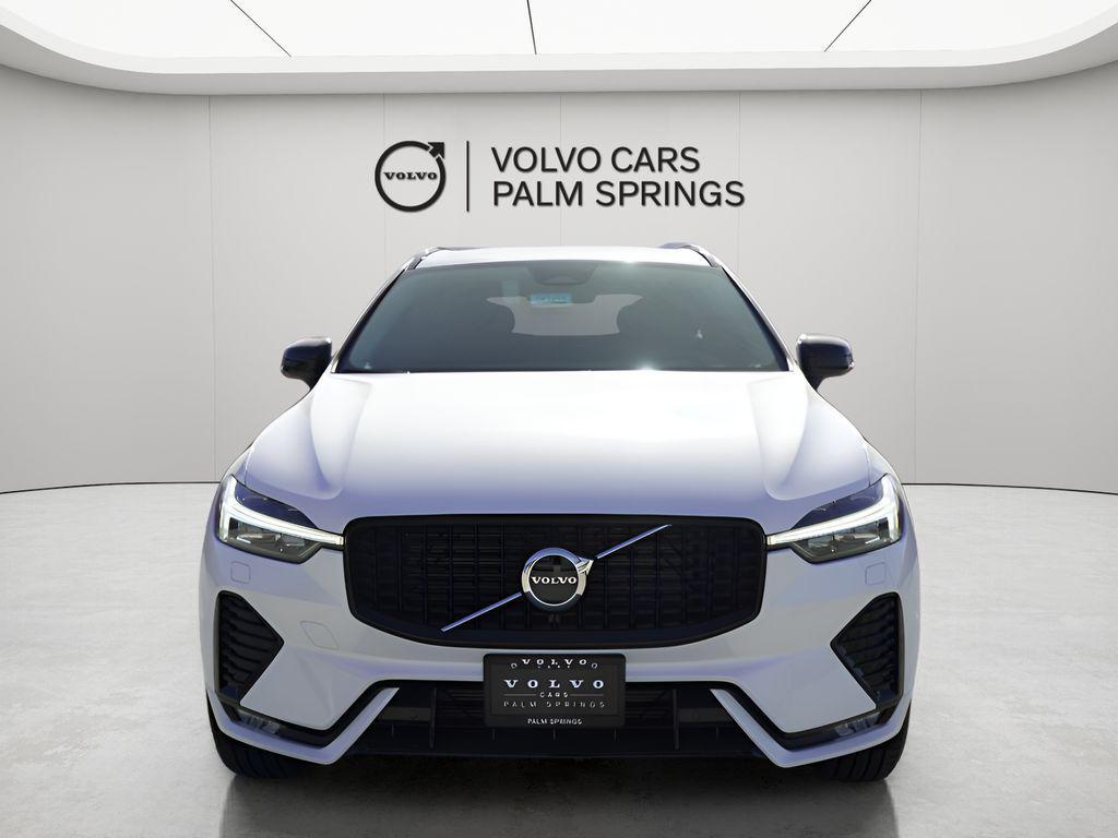 new 2025 Volvo XC60 car, priced at $40,900