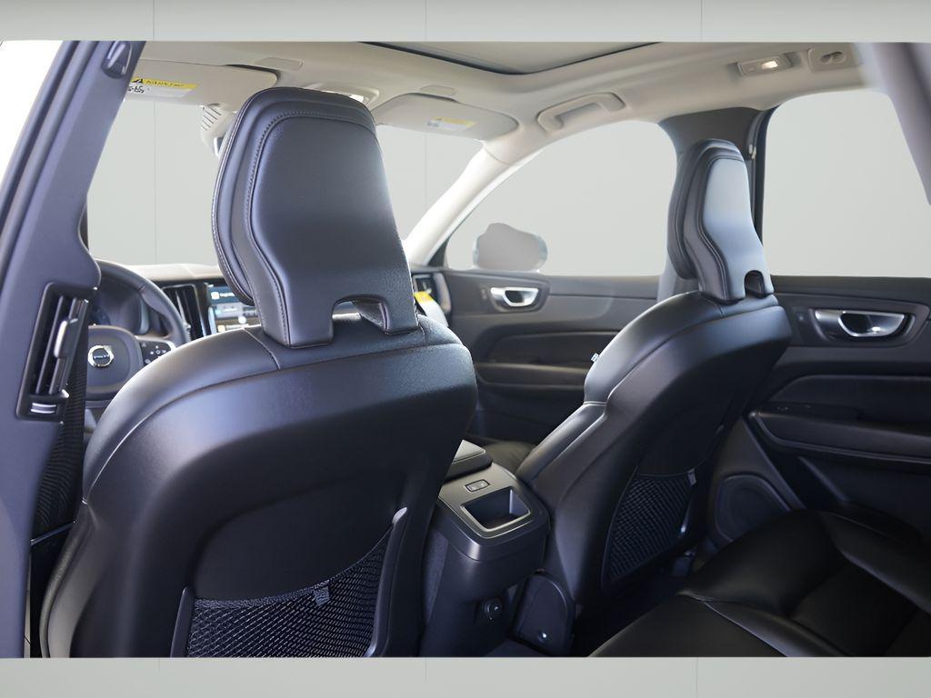 new 2025 Volvo XC60 car, priced at $40,900