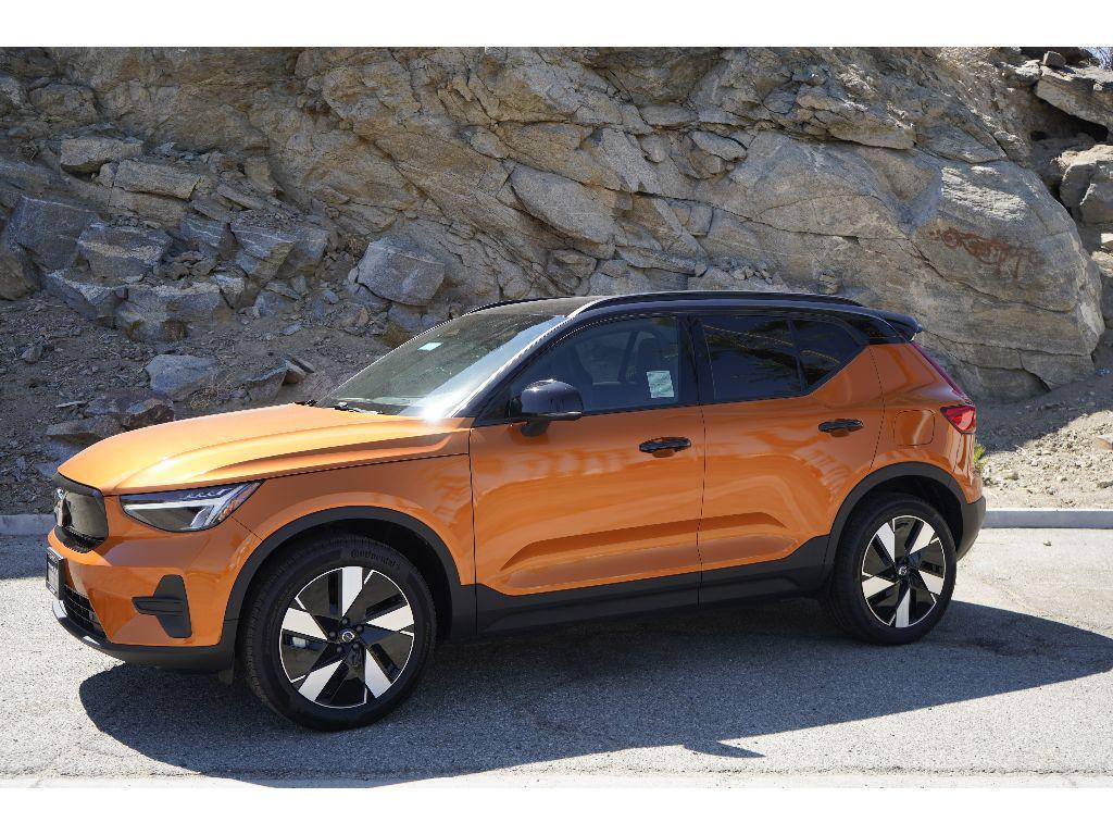 new 2025 Volvo EX40 car, priced at $57,990