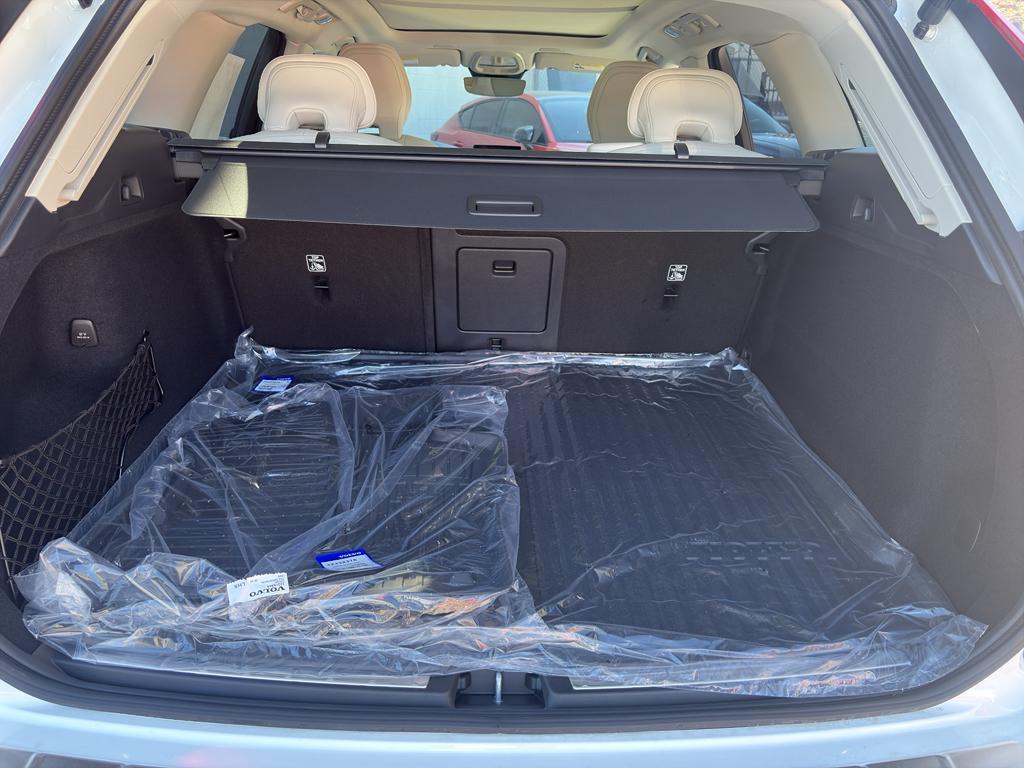 new 2026 Volvo XC60 car, priced at $64,150