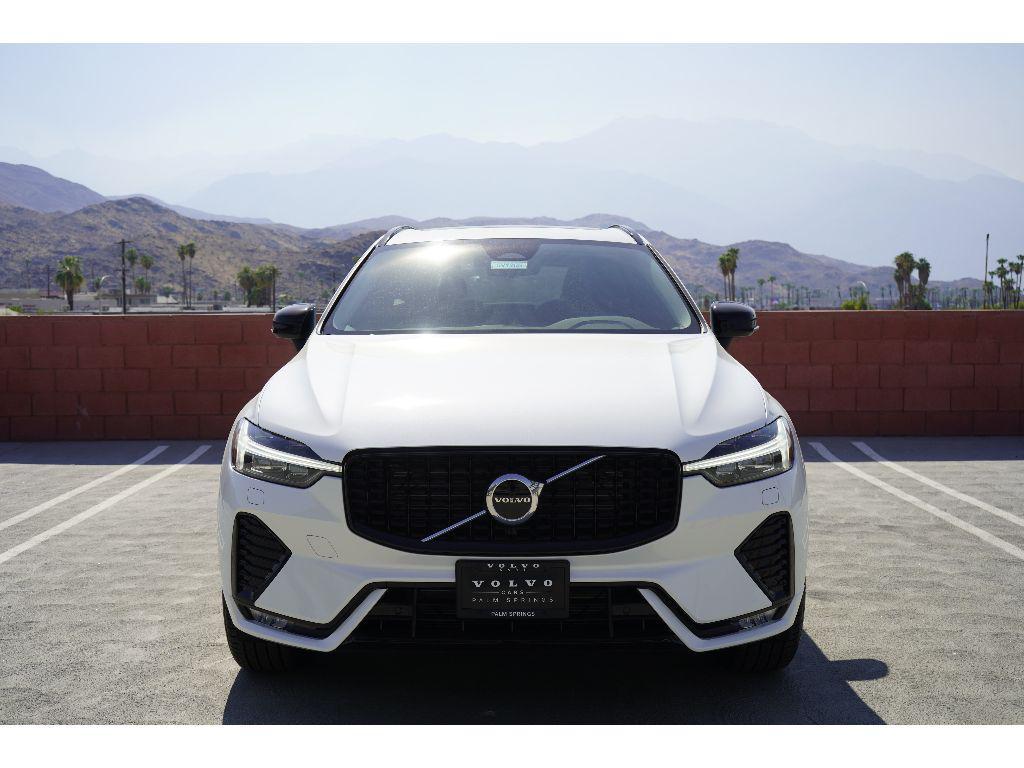 new 2025 Volvo XC60 car, priced at $50,900