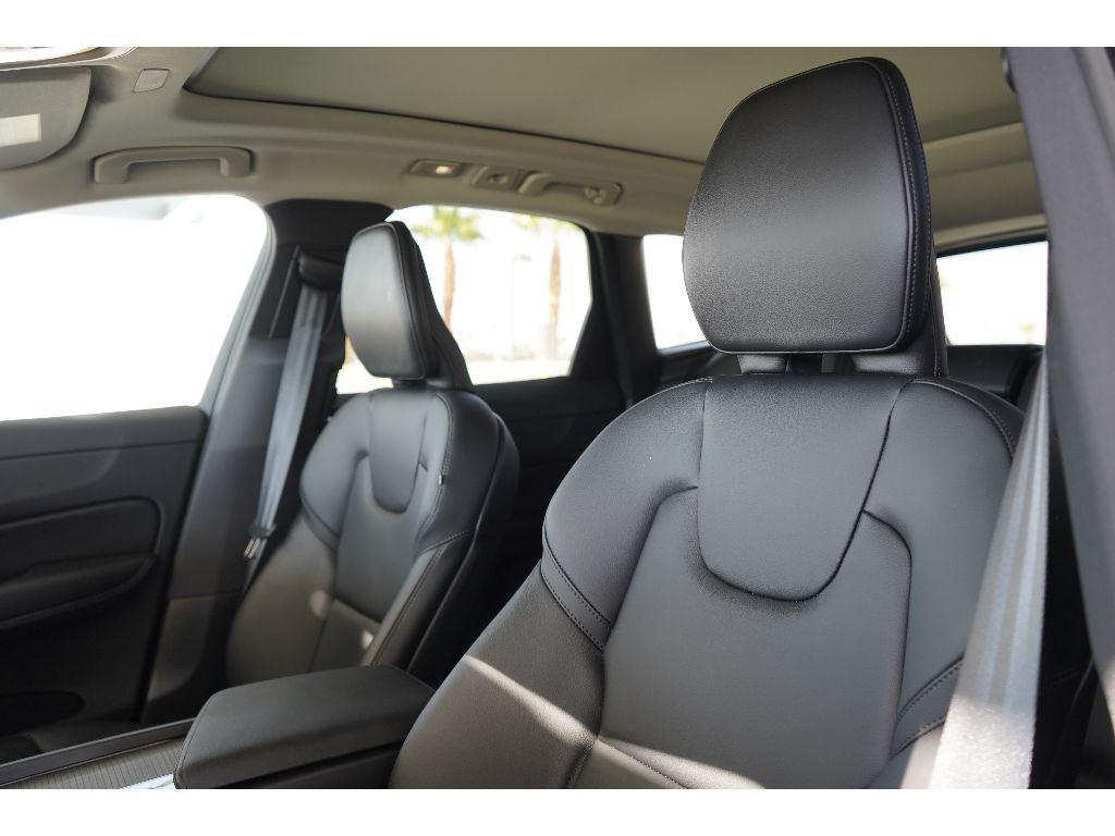 new 2025 Volvo XC60 car, priced at $50,900