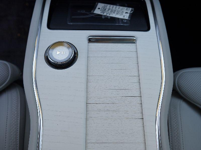 new 2025 Volvo EX90 car, priced at $88,310