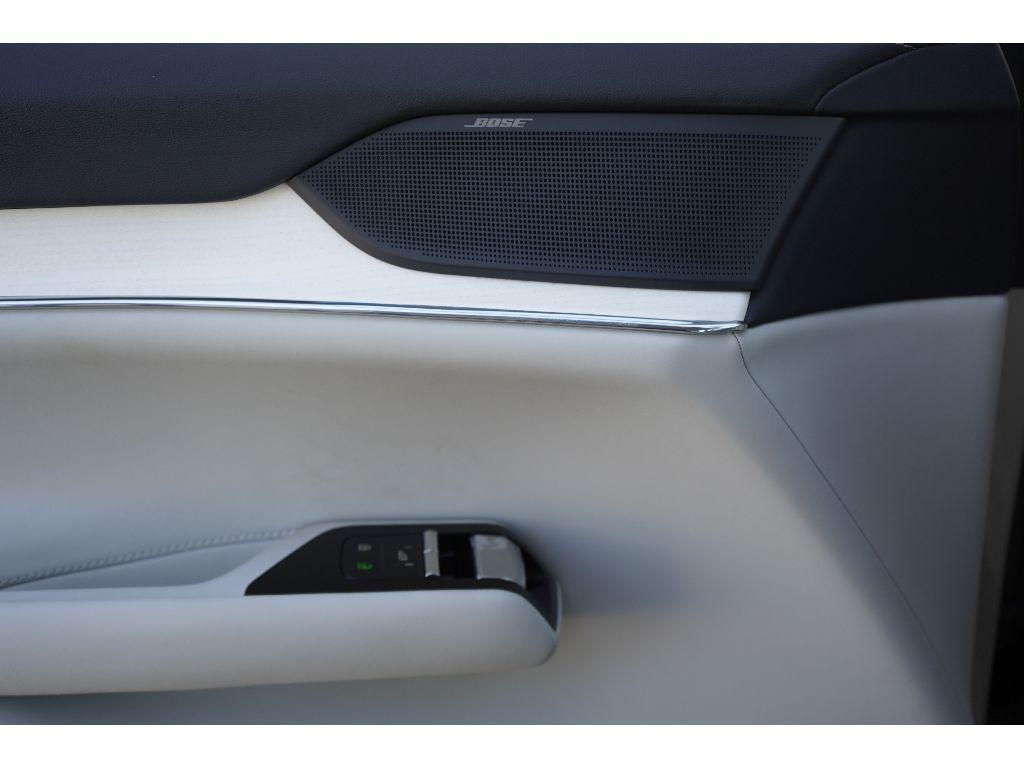 new 2025 Volvo EX90 car, priced at $88,310