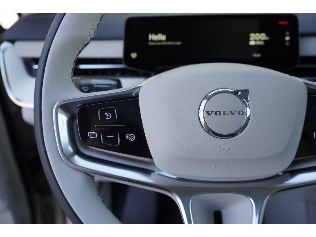 new 2025 Volvo EX90 car, priced at $88,310