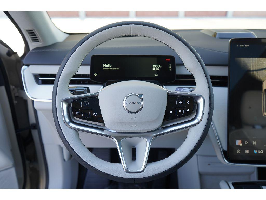 new 2025 Volvo EX90 car, priced at $88,310