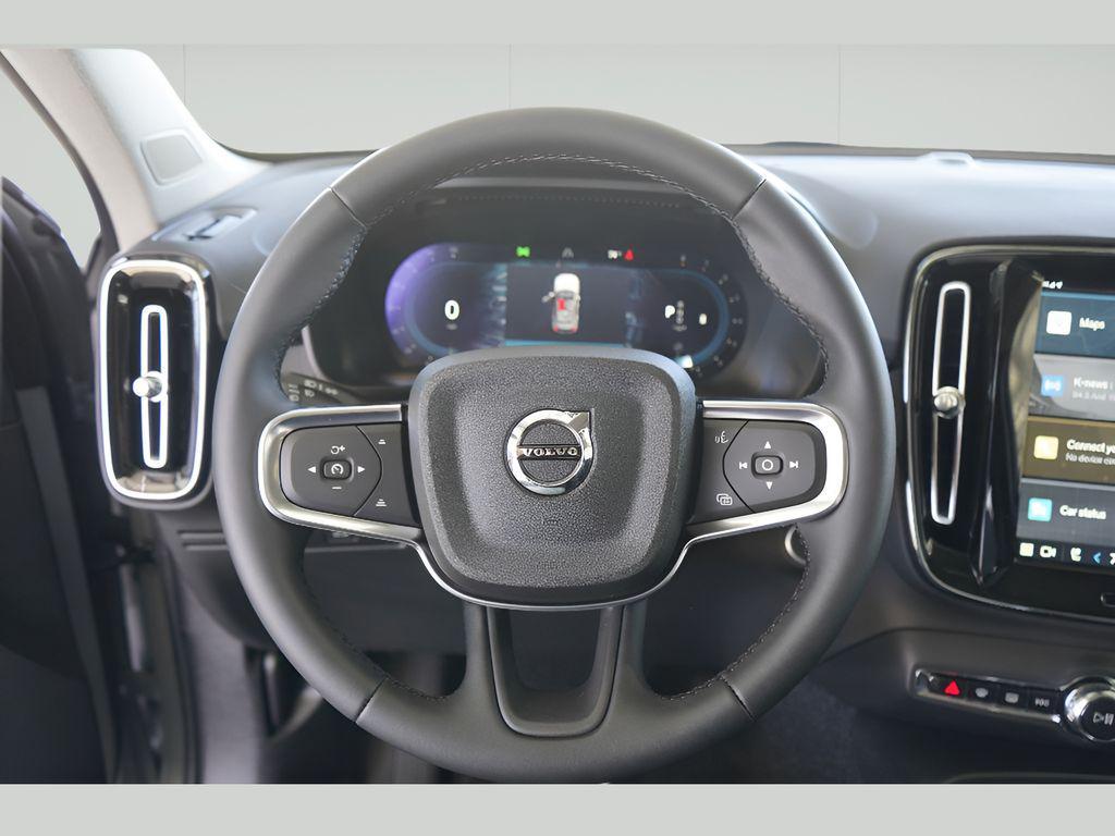 new 2025 Volvo XC40 car, priced at $45,315