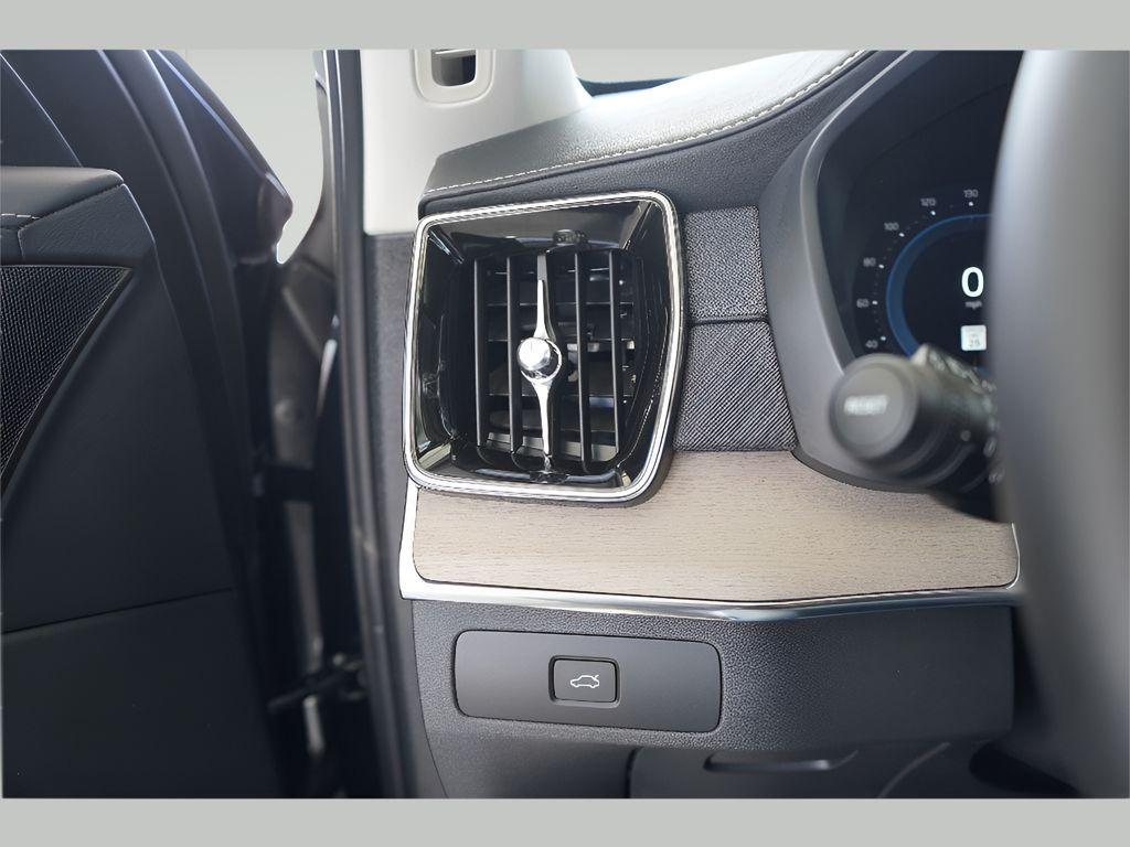 new 2025 Volvo XC90 car, priced at $65,945