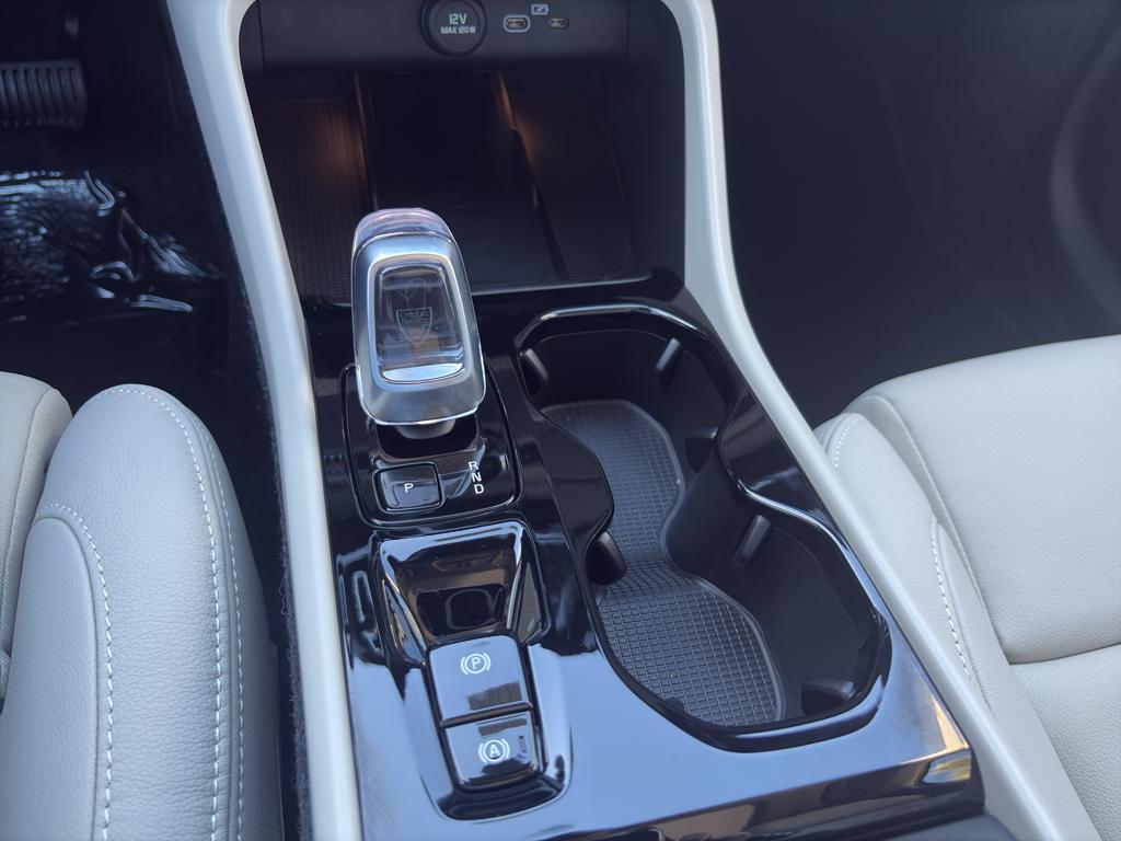 new 2026 Volvo XC40 car, priced at $50,600