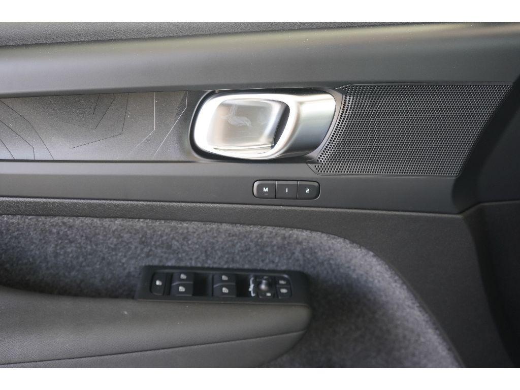new 2025 Volvo EX40 car, priced at $57,990