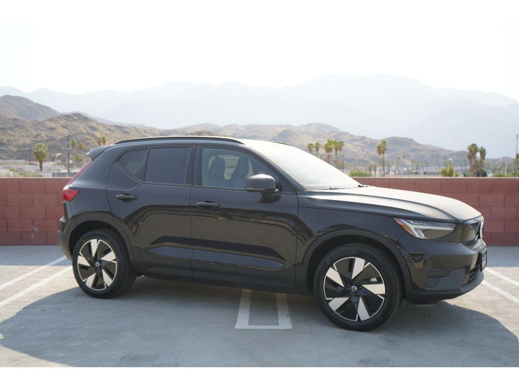 new 2025 Volvo EX40 car, priced at $57,990