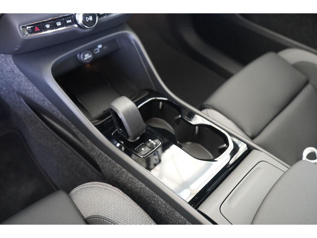 new 2025 Volvo EX40 car, priced at $57,990