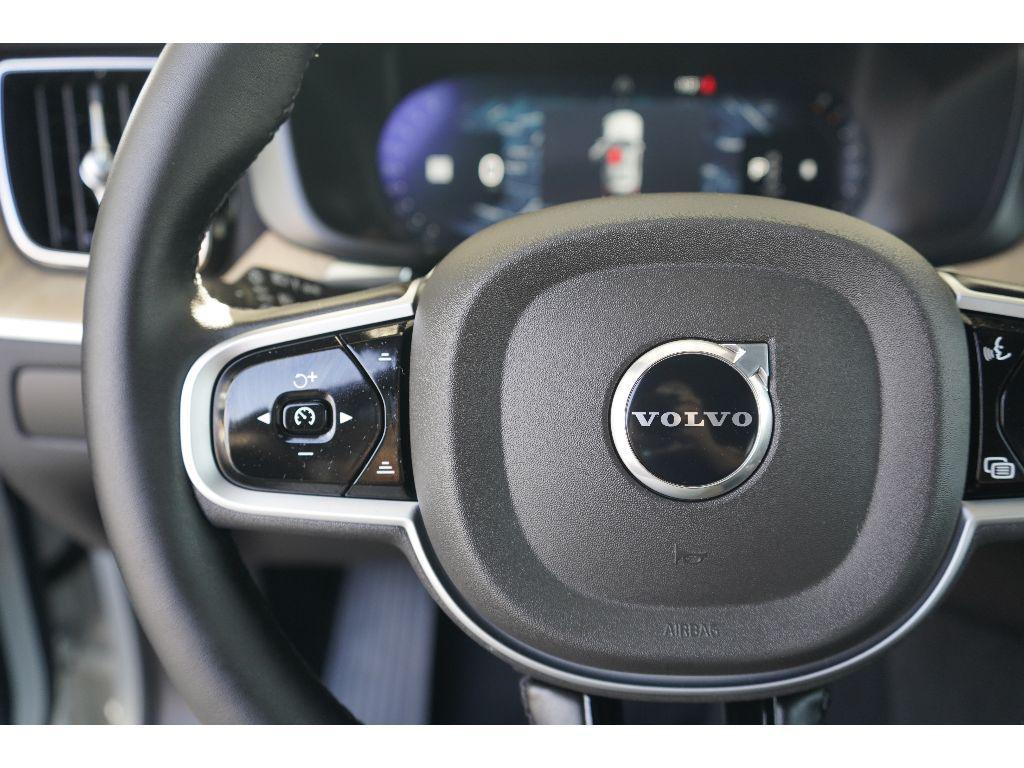 new 2026 Volvo XC60 car, priced at $58,015