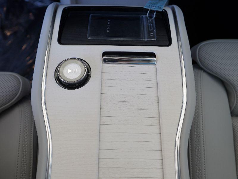 new 2025 Volvo EX90 car, priced at $87,140
