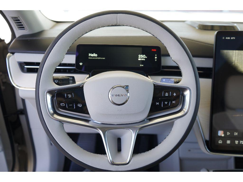 new 2025 Volvo EX90 car, priced at $87,140
