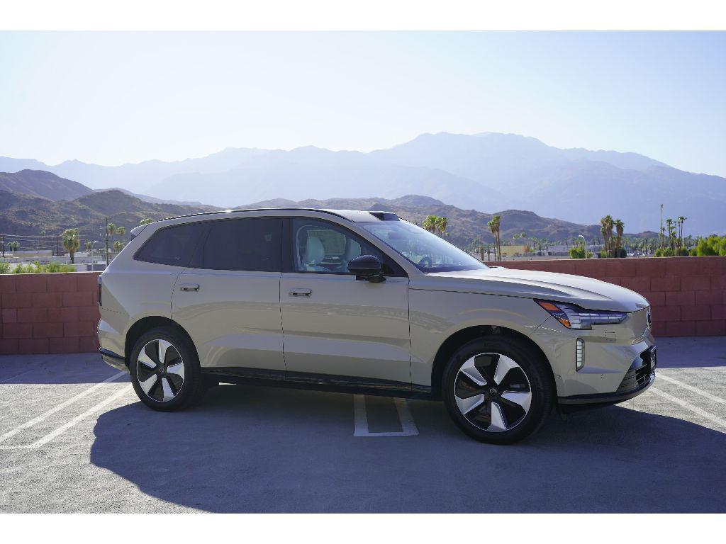 new 2025 Volvo EX90 car, priced at $87,140