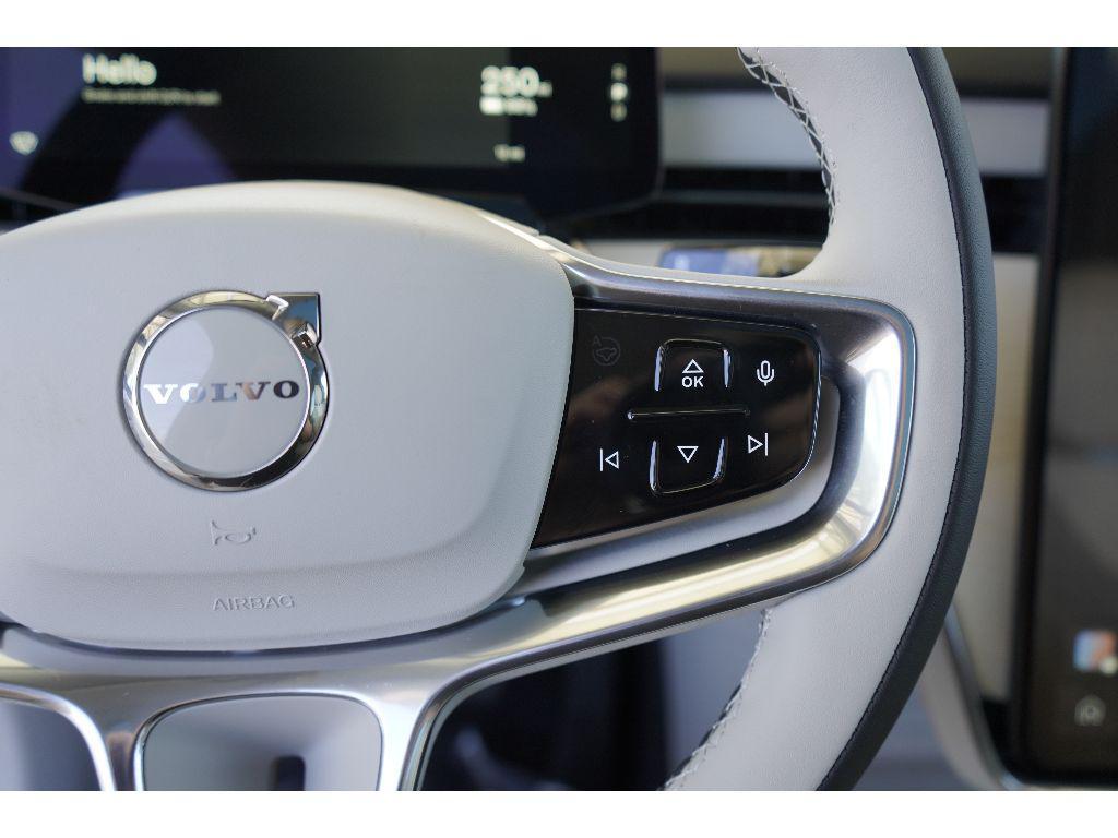 new 2025 Volvo EX90 car, priced at $87,140