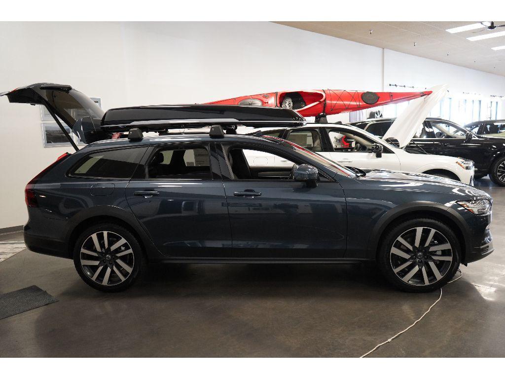 new 2025 Volvo V90 Cross Country car, priced at $69,550