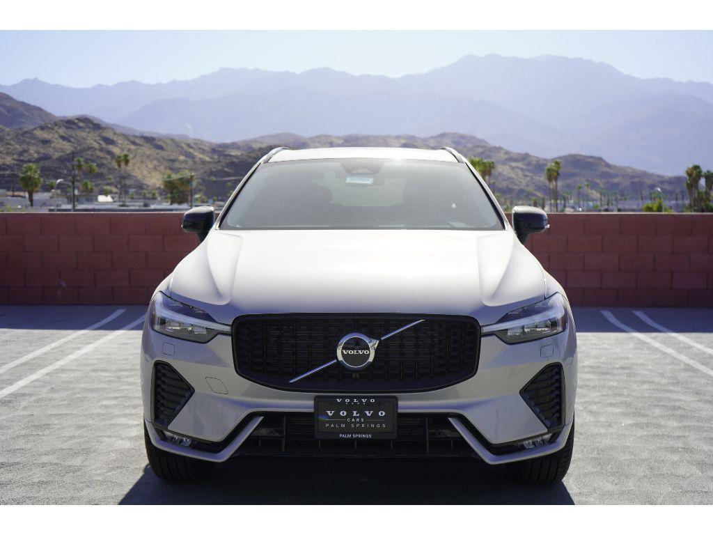 new 2025 Volvo XC60 car, priced at $50,900
