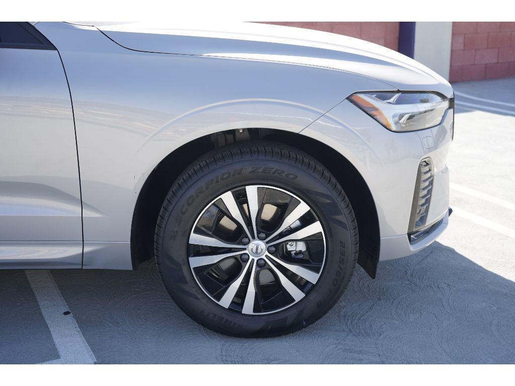 new 2025 Volvo XC60 car, priced at $50,900