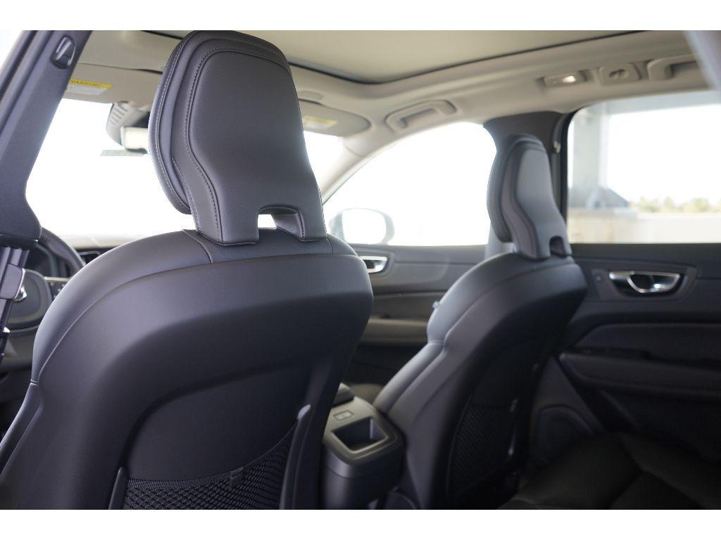 new 2025 Volvo XC60 car, priced at $50,900