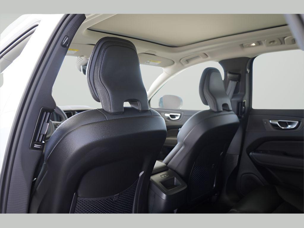 new 2025 Volvo XC60 car, priced at $50,900