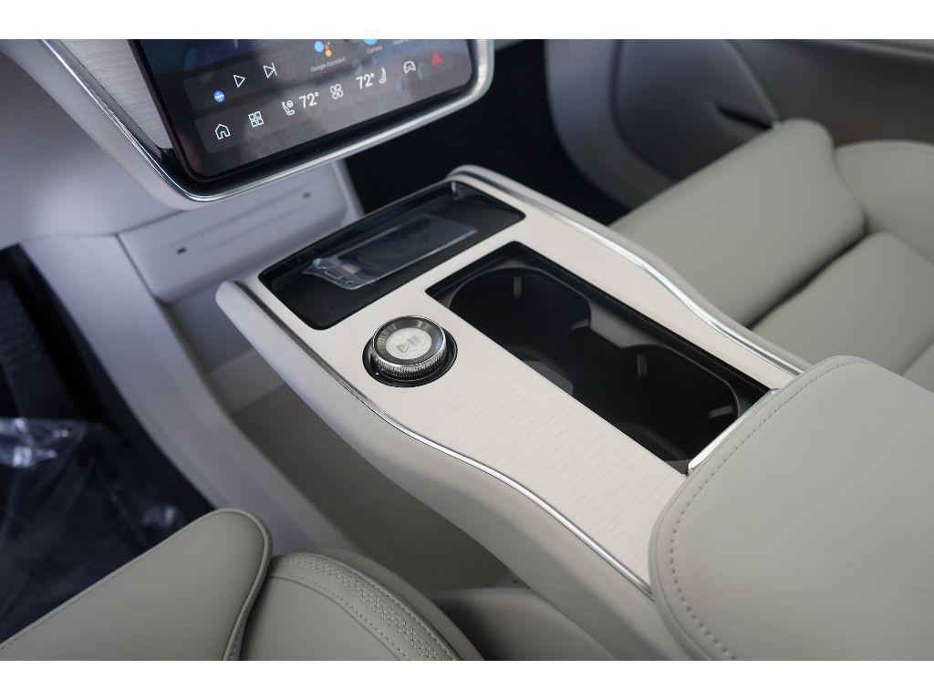 new 2025 Volvo EX90 car, priced at $94,340