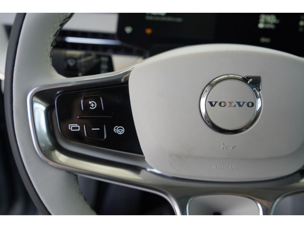 new 2025 Volvo EX90 car, priced at $94,340