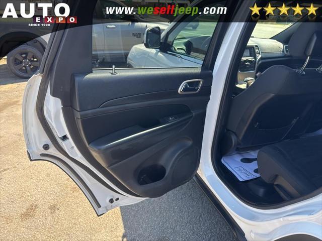 used 2015 Jeep Grand Cherokee car, priced at $13,995