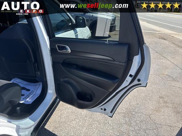 used 2015 Jeep Grand Cherokee car, priced at $13,995