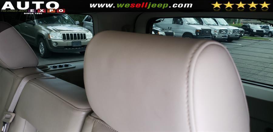 used 2007 Jeep Commander car, priced at $6,995