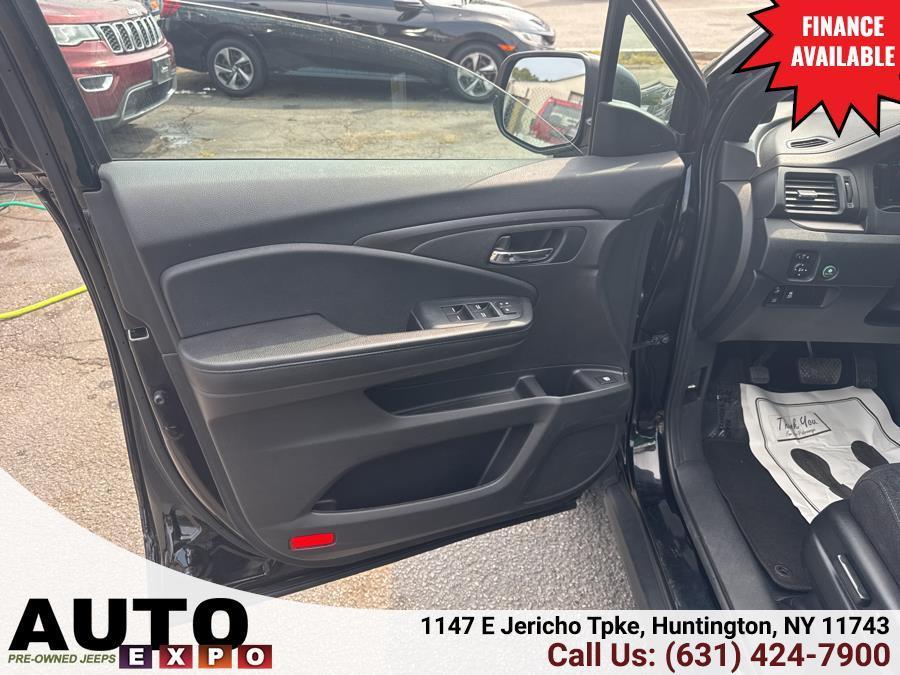 used 2022 Honda Pilot car, priced at $21,995