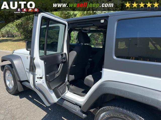 used 2015 Jeep Wrangler Unlimited car, priced at $20,995